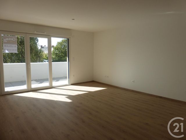 Appartement F3 à louer - 3 pièces - 64.41 m2 - CARQUEFOU - 44 - PAYS-DE-LOIRE - Century 21 C.A.I.